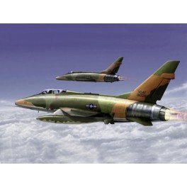 Trumpeter 1/72e NORTH AMERICAN F-100F "SUPER SABRE"
