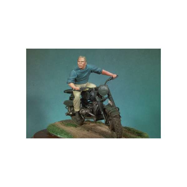 Andrea miniatures 54mm. Freedom's Ride. La grande évasion ,steve McQueen -figurine à peindre-