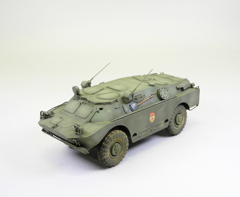 Véhicules Blindés De Combat Pimped 'véhicule De Patrouille De Reconnaissance Fait Du Russe Brdm Achete Par Un Entrepreneur De Moscou L Amphibious 34615445