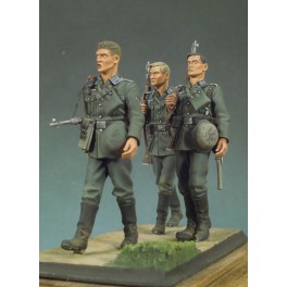 Andrea miniaturen,figuren 54mm.3 marschierende Infanteristen.
