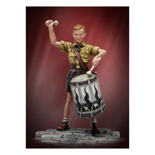 Andrea miniatures,54mm.Hitler Jugend Landsknecht Drummer Boy (1936) figure kits.