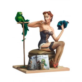 Pin-up Andrea Miniatures 80mm.Feathers Fashion.