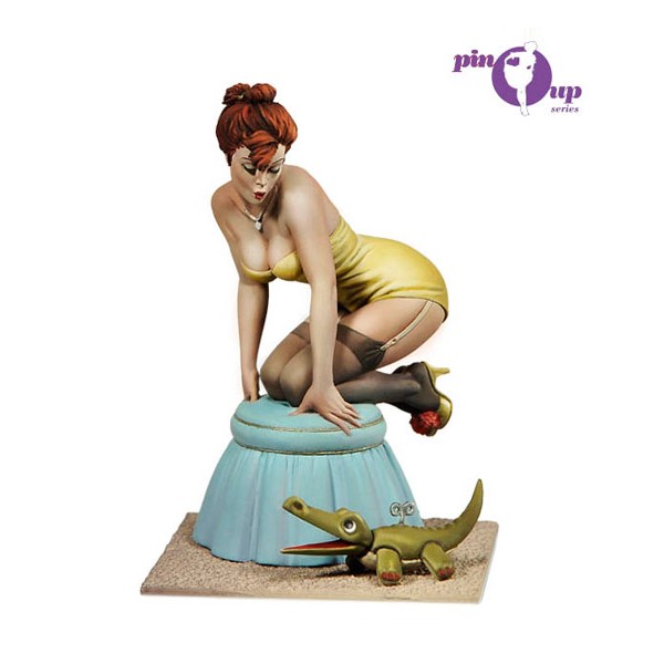 Remarquez le crocodile! Pin Up Andrea miniatures 80mm en métal