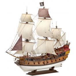 Maquette au 1/72ème,Bateau Pirate de Revell.