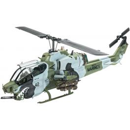 Maquette du Super Cobra, hélicoptère US au 1/48ème de Revell.