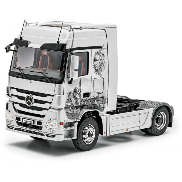 Maquette MERCEDES-BENZ ACTROS MP3	poids lourd au 1/24ème
