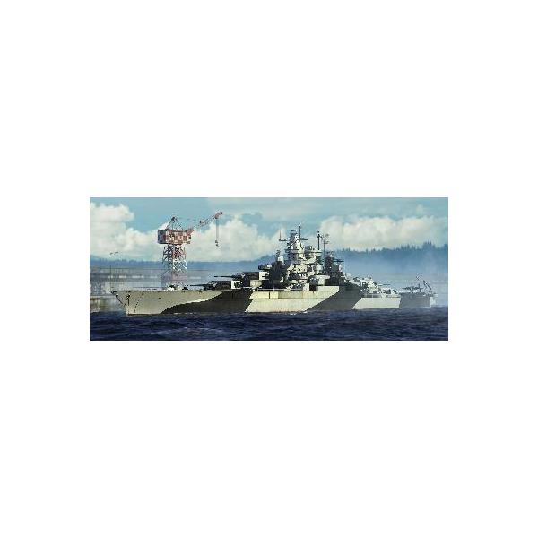 Maquette du USS Tennessee au 1/700ème Trumpeter.