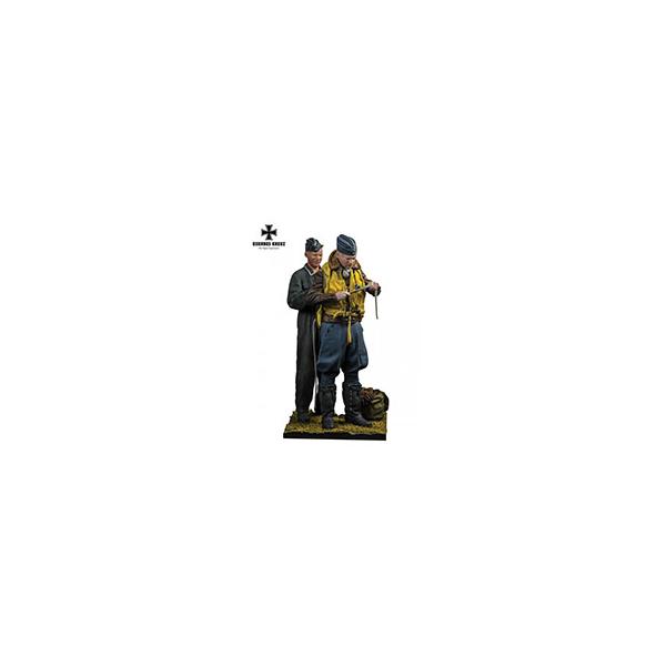 L'Aigle 1940 figurines 120mm Andrea Miniatures