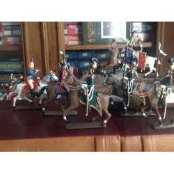 Figurine d'officier des chevau-léger 4ème rgt (plastron cramoisi) (1812) CBG Mignot.