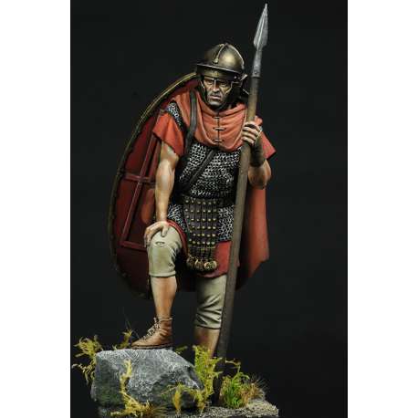 Figurine en resine 75mm de légionnaire Romain I-IIeme siècle.