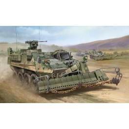 Le véhicule ESV est une variante du "Stryker", véhicule de combat de l'US Army. Maquette Trumpeter 1/35e 