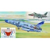  NORTH AMERICAN F-100 D "Super Sabre" + 2 décorations Françaises Maquette avion Trumpeter 1/32e
