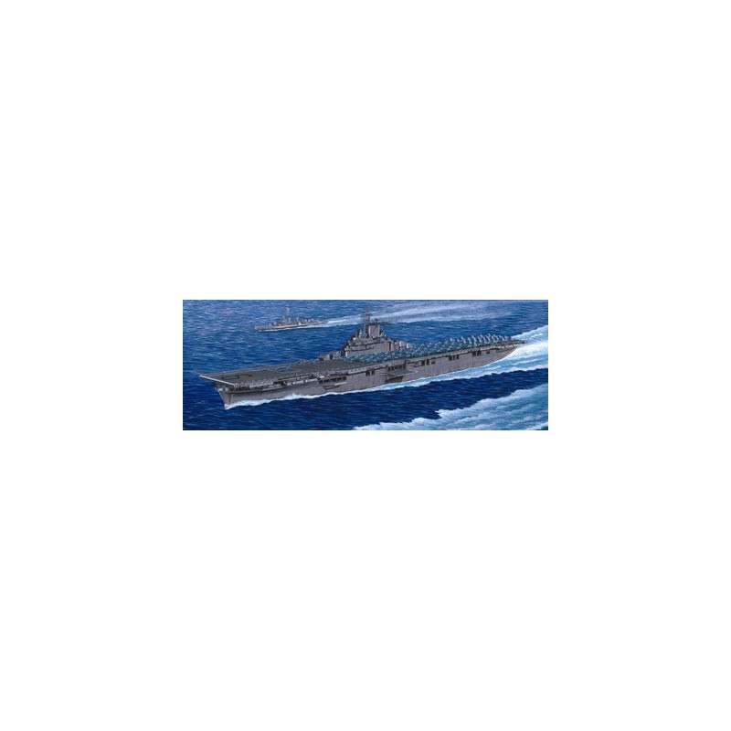 PORTE-AVIONS USS CV-9 ESSEX 1942. Maquette de bateau de guerre. Trumpeter 1/350e 