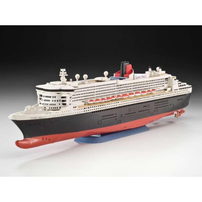PAQUEBOT RMS "QUEEN MARY 2" Maquette 700e Revell.