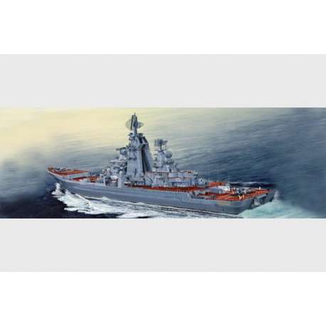  CROISEUR LANCE MISSILES RUSSE de 2008. Maquette bateau Trumpeter 1/350e