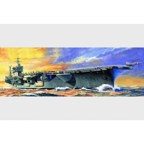  PORTE AVIONS USS CVN-68 NIMITZ. Maquette de navire de guerre. Trumpeter 1/700e
