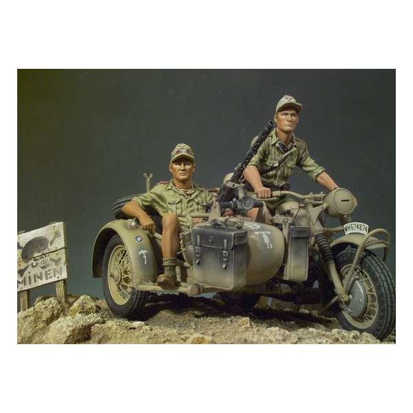 Andrea miniatures,figuren 90mm.BMW R75 mit zwei Mann Besatzung vom Afrikakorps.