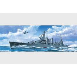  CROISEUR LOURD USS CA-38 "SAN FRANCISCO" (1942) . Maquette de navire de guerre. Trumpeter 1/700e